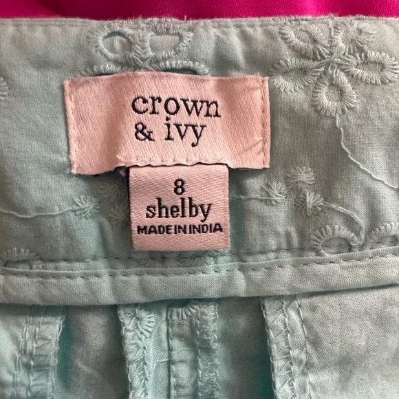Crown and Ivy scalloped shorts size 8 - Picture 6 of 7